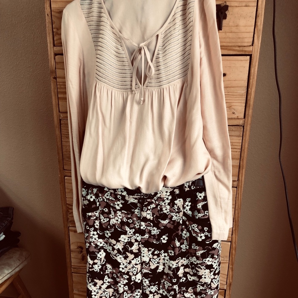 Ella Moss//blush colored long sleeved blouse -EUC